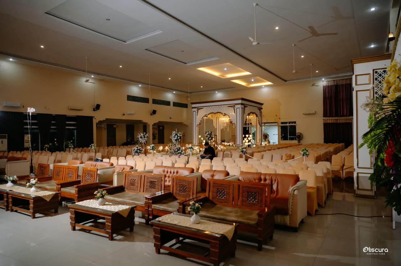 Ballroom megah dan mewah berkapasitas ±1.000 tamu